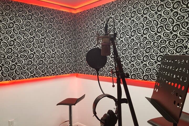 Record Your Own Song in a Hollywood Studio — Hollywood Recording Session Experience photo 6