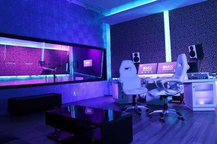 Record Your Own Song in a Hollywood Studio — Hollywood Recording Session Experience