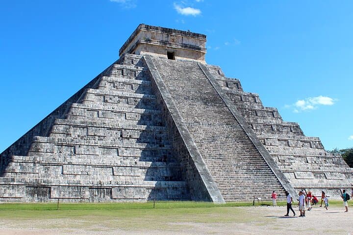 Explore Chichén Itzá and Swim Tsukan Cenote: Private Day Tour from Mérida photo 4