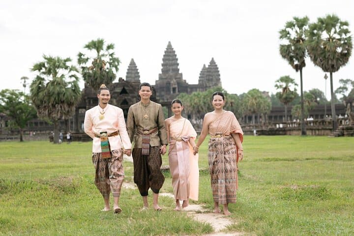 Khmer Costume Experience at Angkor Wat: Temple Photo Tour & Dressing photo 2