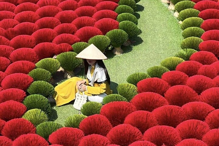 Hanoi Incense Village and Train Street Full-Day Tour: Culture, Crafts & Coffee