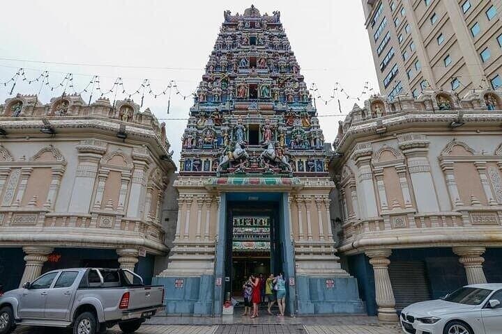 Kuala Lumpur Cruise Excursion: 6-Hour Sightseeing Tour to Batu Caves & City Highlights photo 2