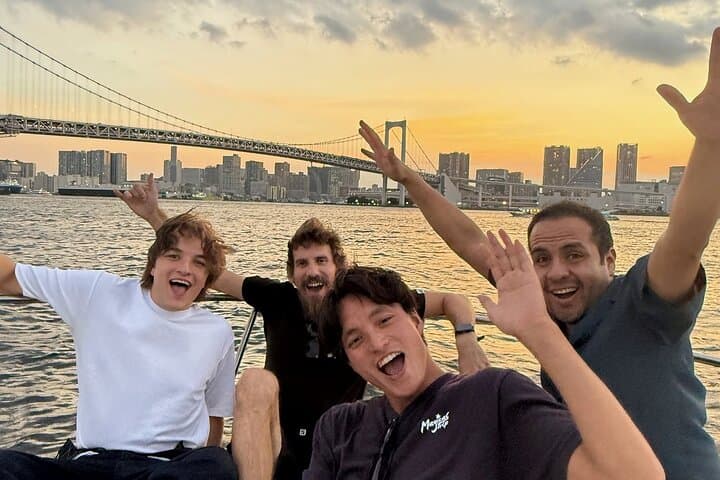 Tokyo Private Night Cruise: Asakusa Sushi, Sumida River & Skyline Views photo 3