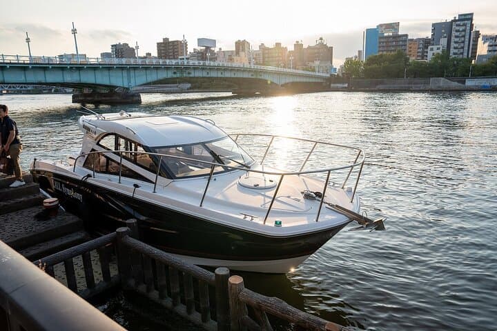 Tokyo Private Night Cruise: Asakusa Sushi, Sumida River & Skyline Views photo 4