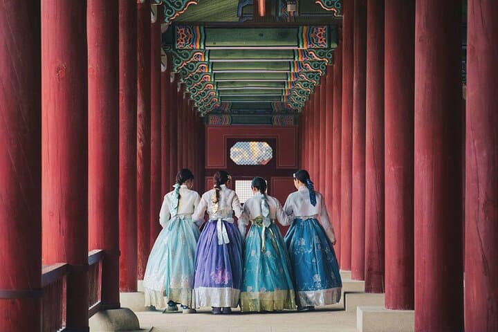 One-Day Seoul Cultural Walk: Gyeongbokgung, Bukchon & Gwangjang Market photo 5