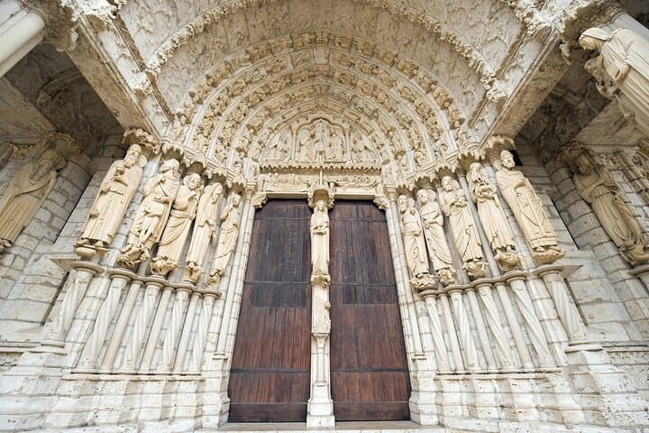 Inside Chartres Cathedral: Self-Guided Audio Tour of Stained Glass and Sculpted Stories photo 2