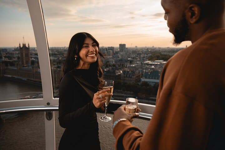 Soaring Above the Thames: London Eye Champagne Experience photo 4