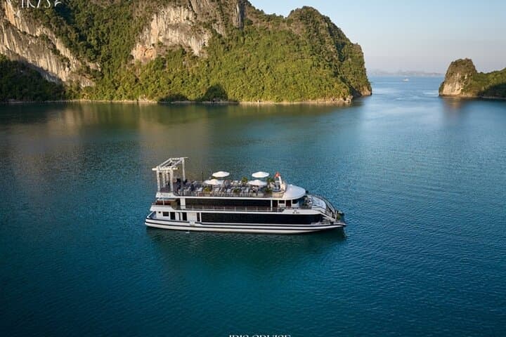 Ha Long Bay Discovery — Iris Luxury Day Cruise to Sung Sot Cave, Ti Top & Kayak photo 1