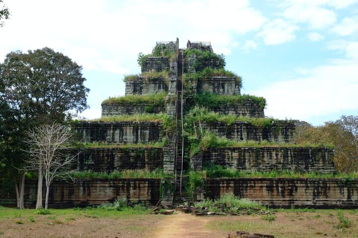 Kulen Waterfall and Koh Ker Private Tour: Full-Day Temple & Waterfall Adventure from Siem Reap photo 6