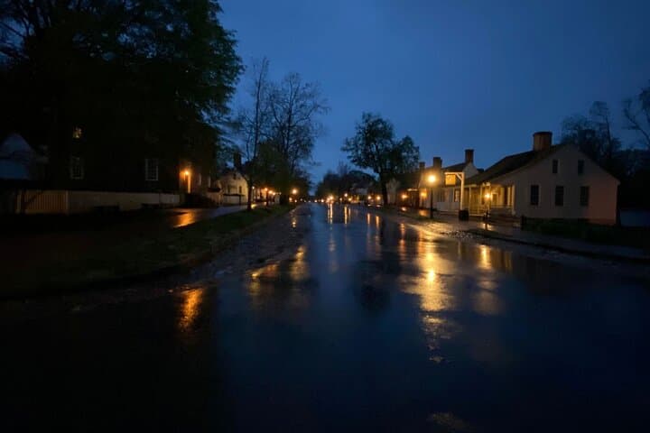 Forgotten Spirits of Williamsburg: Evening Ghost Walk on Duke of Gloucester photo 3