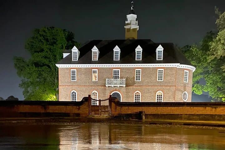 Forgotten Spirits of Williamsburg: Evening Ghost Walk on Duke of Gloucester
