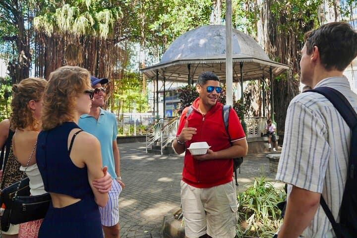 Port Louis Street Food & City Highlights Walking Tour — Markets, Mosques & Tastes