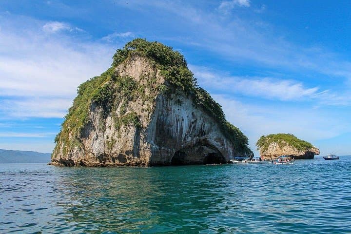 Snorkel Los Arcos & Playa del Paredón: Private Boat Tour from Puerto Vallarta photo 3