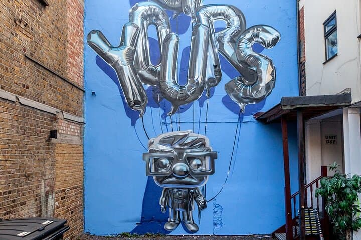 East End Private Walking Tour in London — Shoreditch Street Art & Markets photo 6