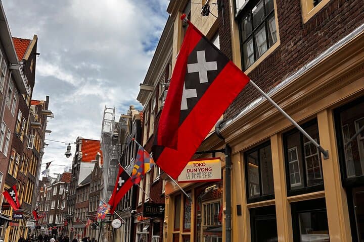 Amsterdam Historic Pub Walk: Canal-Side History and a Pint