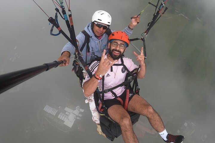 Paragliding Over Medellín: Tandem Flight with Photos & Video photo 4