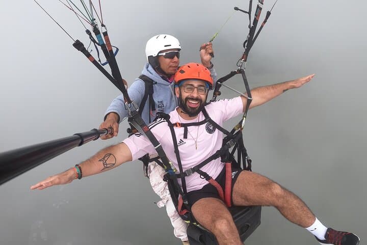 Paragliding Over Medellín: Tandem Flight with Photos & Video photo 5