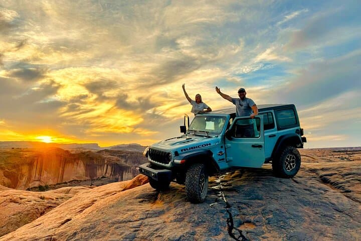 Drive Moab’s Rim: 3-Hour Jeep U-Drive 4x4 Adventure