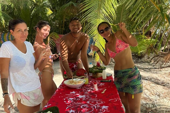 Private Motu Snorkel, BBQ & Polynesian Activities in Bora Bora photo 6