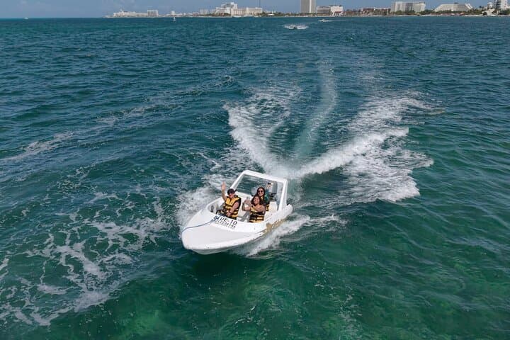 Drive-Your-Own Boat: Nichupté Lagoon & El Meco Snorkel Adventure, Cancun photo 4