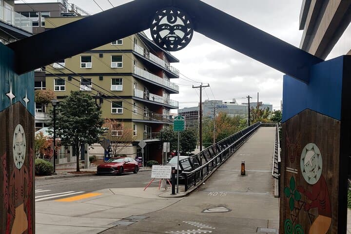 Essential Seattle Walking Tour: 2-Hour Art & History Walk from KEXP photo 5