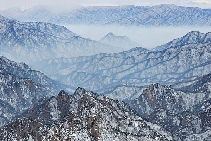 Winter One-Day Seoraksan & Maebawi Ice Wall Tour from Seoul photo 2