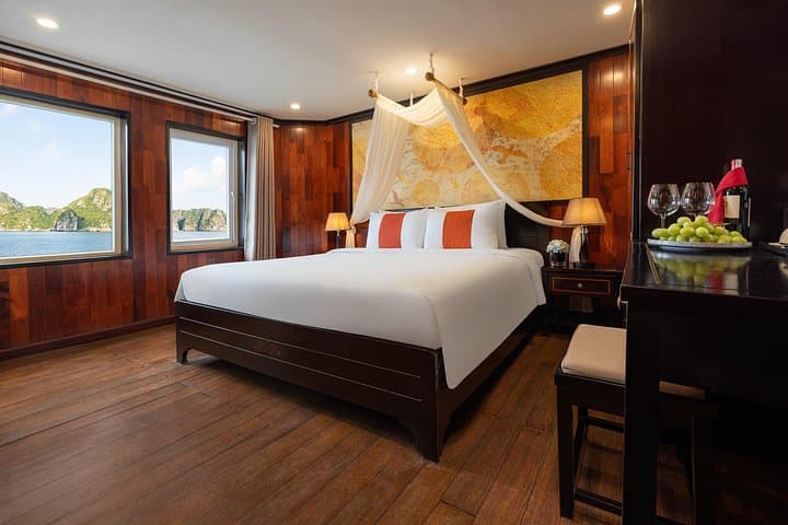 Overnight Ha Long Bay Cruise with Balcony: Kayaks, Caves & Ti Top Views photo 2
