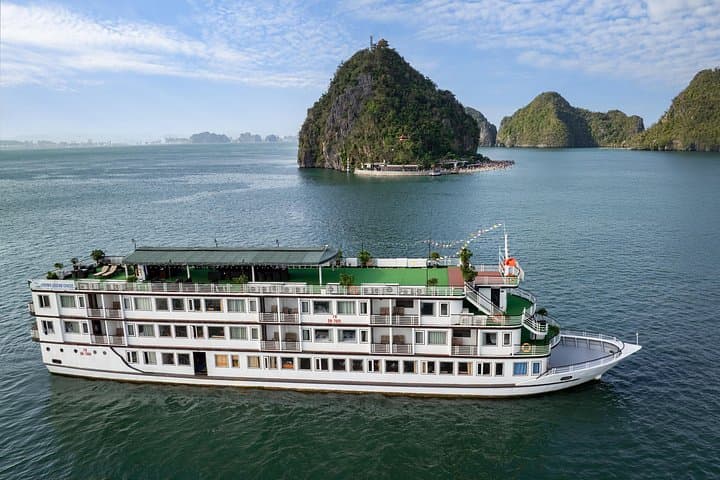 Halong Bay 2-Day Overnight Cruise — Titop, Sung Sot & Kayak Adventure photo 1