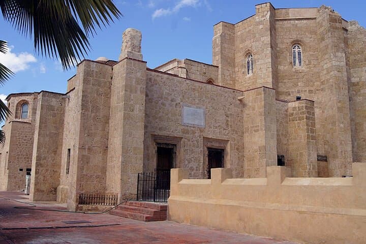 Discover Santo Domingo: Colonial Zone, Biggest Cenote & Local Flavors photo 5