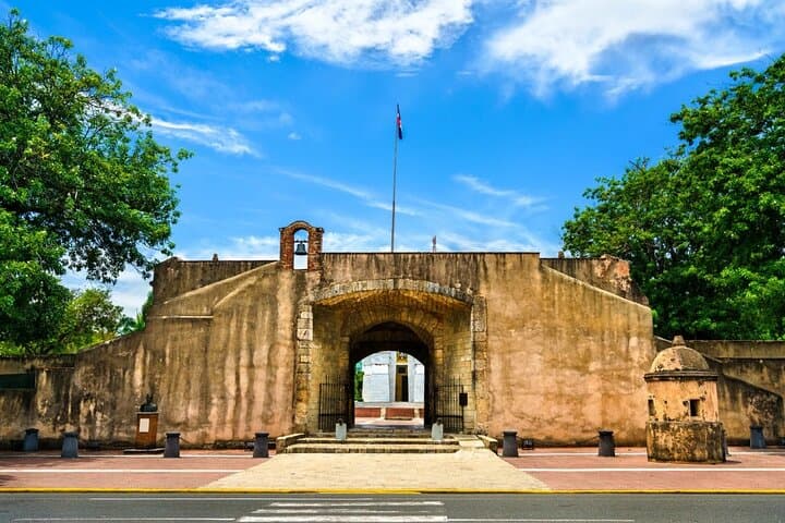 Discover Santo Domingo: Colonial Zone, Biggest Cenote & Local Flavors photo 6