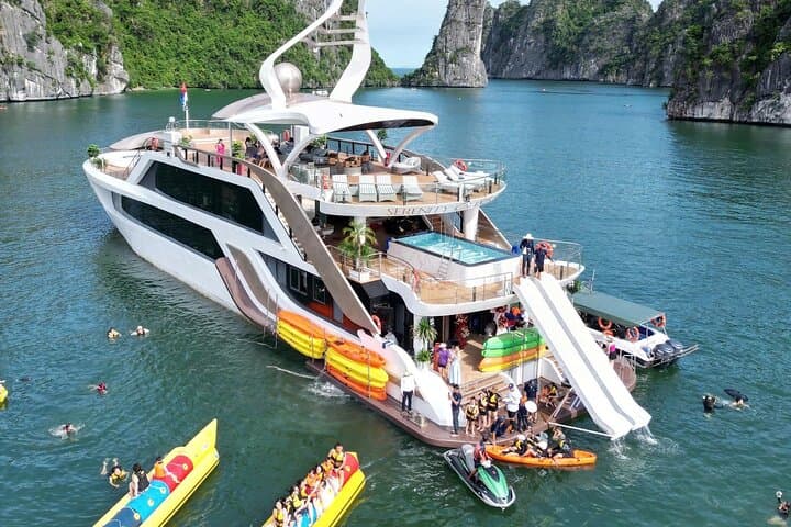 Luxury Day Cruise from Hanoi to Cat Ba Island & Lan Ha Bay photo 2
