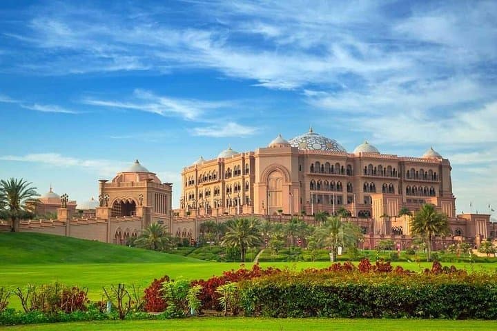 Private Abu Dhabi City Tour: Sheikh Zayed Mosque, Emirates Palace & Heritage Village photo 3