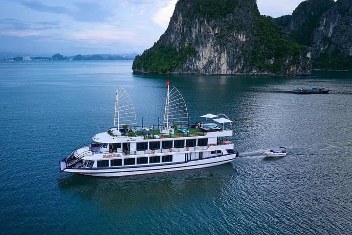 Halong Bay Luxury Day Cruise: Sung Sot Cave, Ti Top Island & Kayaking photo 2