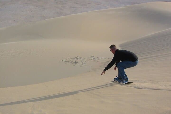 Qatar Desert Safari: Dune Bashing, Sandboarding & Inland Sea Tour photo 6