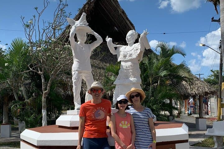 Private Mayan Ruins & Cenote Tour with Mexican Picnic in Cozumel photo 4