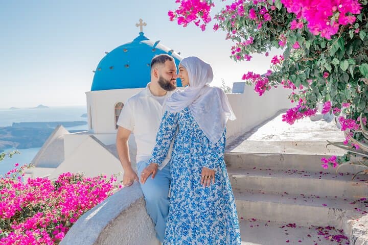 Couple Photoshoot in Santorini — Imerovigli Sunset Portrait Session photo 3