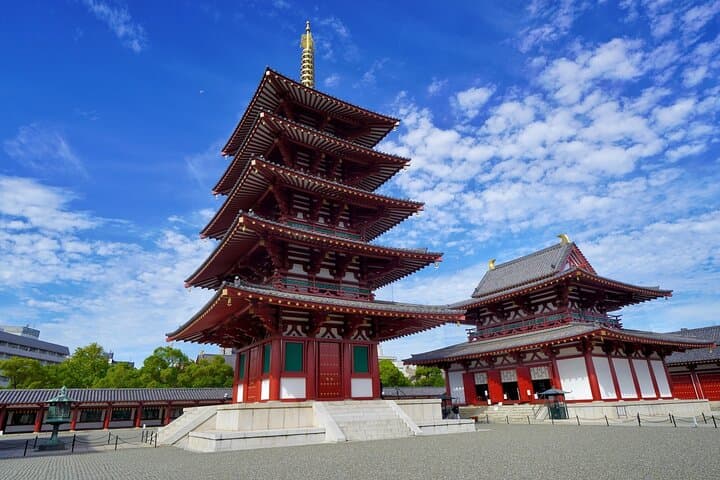 Private Osaka Day Tour – Osaka Castle, Dotonbori & Kuromon Market photo 3