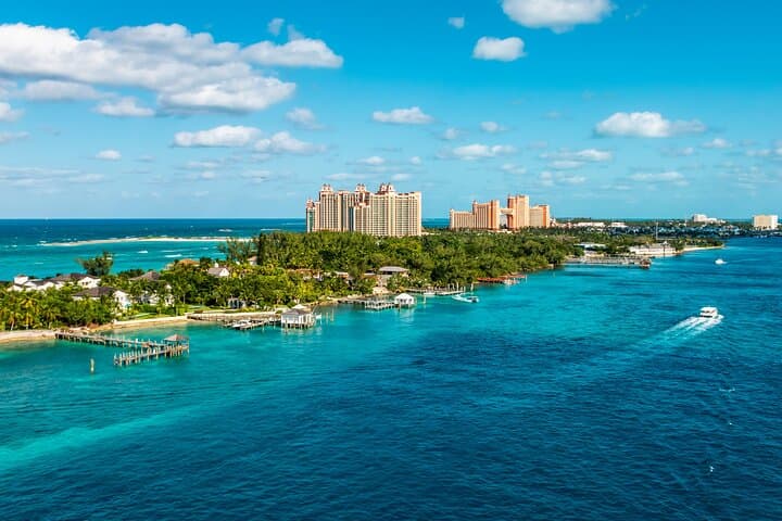 Nassau Express: Private Forts, Parliament & Coastal Caves Tour
