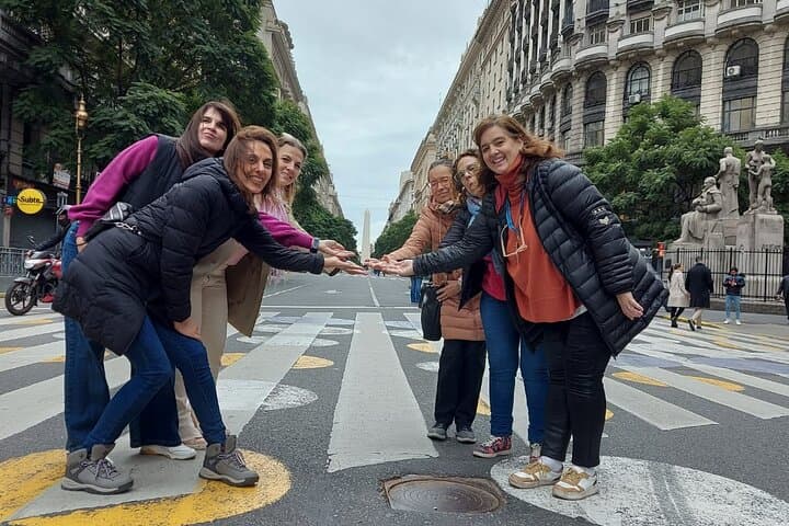 Private Classic 4-Hour Buenos Aires City Tour — Historical Sites & Local Stories photo 1