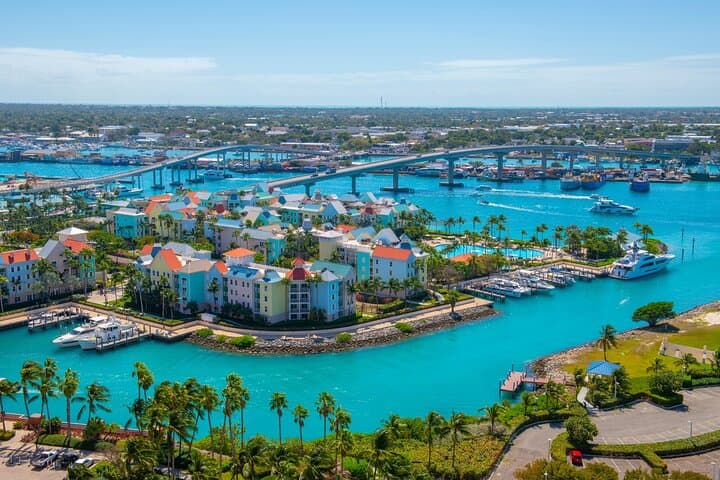 Explore Nassau’s Authentic Side: Private Full-Day Cultural and Coastal Loop