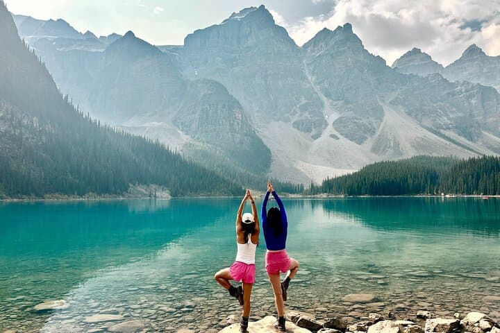 Banff to Moraine Lake and Lake Louise Sightseeing Shuttle