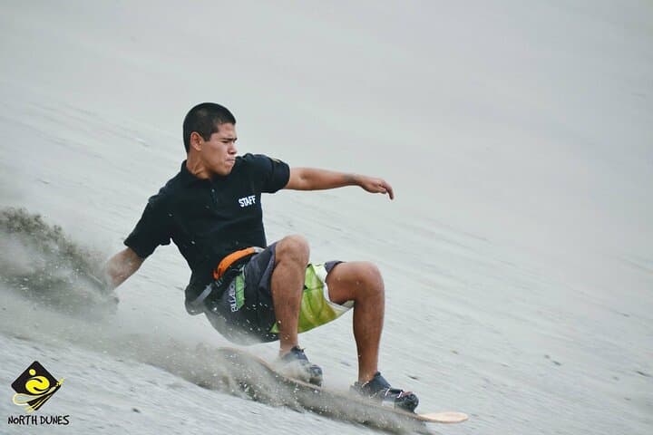 Sandboarding Salaverry: Dune Surfing Near Trujillo with Ocean Views