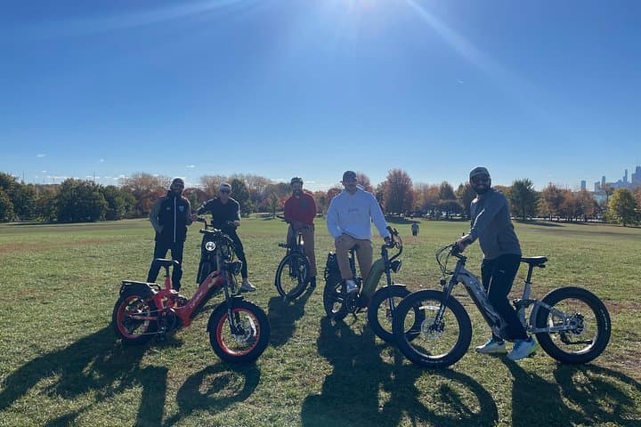 Lincoln Park Electric Bike Tour — Ride Chicago’s Lakefront & Navy Pier photo 2