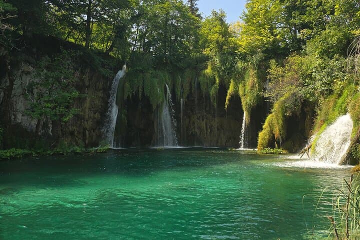 Private Full-Day Plitvice Lakes Tour: Walkways, Waterfalls & Boat Ride