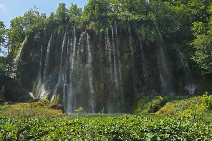 Private Full-Day Plitvice Lakes Tour: Walkways, Waterfalls & Boat Ride photo 5