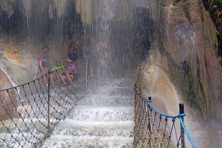 Private Transfer to Grutas de Tolantongo: Day Trip from Mexico City photo 4