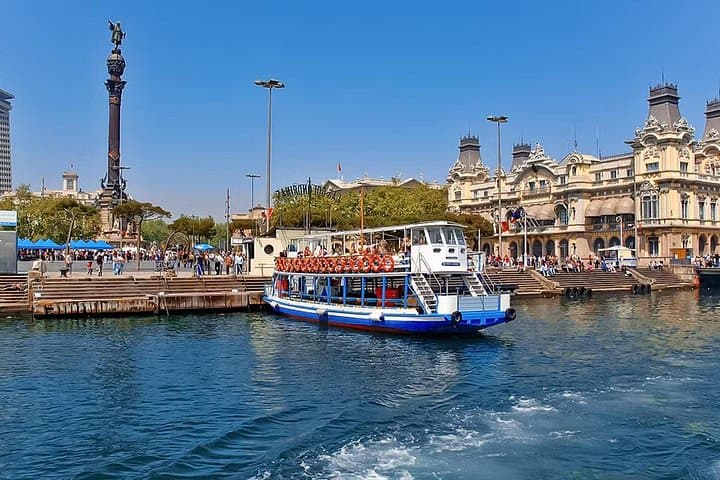 Barcelona Las Golondrinas Sightseeing Cruise — See Barcelona from the Sea photo 2
