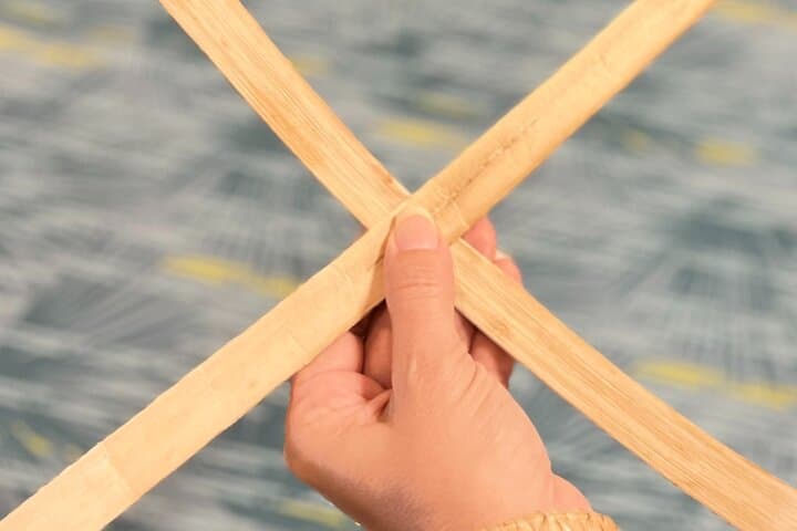 Lau Niu Christmas Ornament Workshop — Coconut Leaf Weaving in Kailua-Kona photo 2