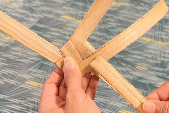 Lau Niu Christmas Ornament Workshop — Coconut Leaf Weaving in Kailua-Kona photo 6