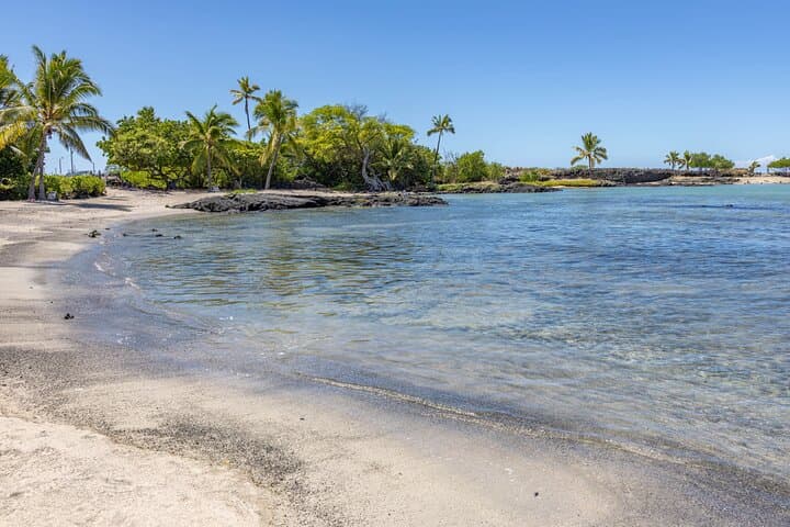 Exploring Kona’s Diverse Landscapes: A Private Tour from Coffee Fields to Pristine Beaches photo 4